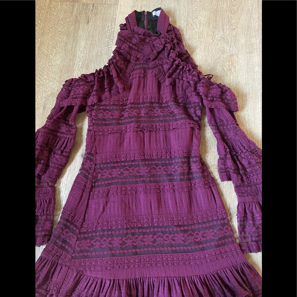 Parker Windham Party Cocktail dress Lace Cold shoulders Mauve wine Color XS